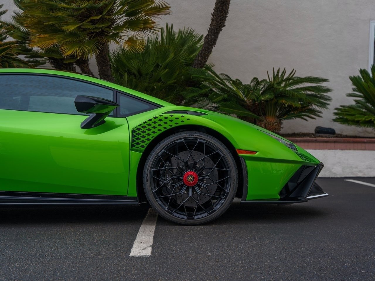 Buy 2022 Lamborghini Huracan STO Coupe (24)