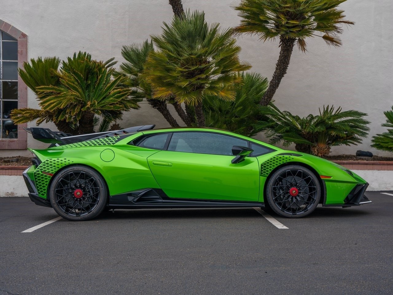 Buy 2022 Lamborghini Huracan STO Coupe (31)