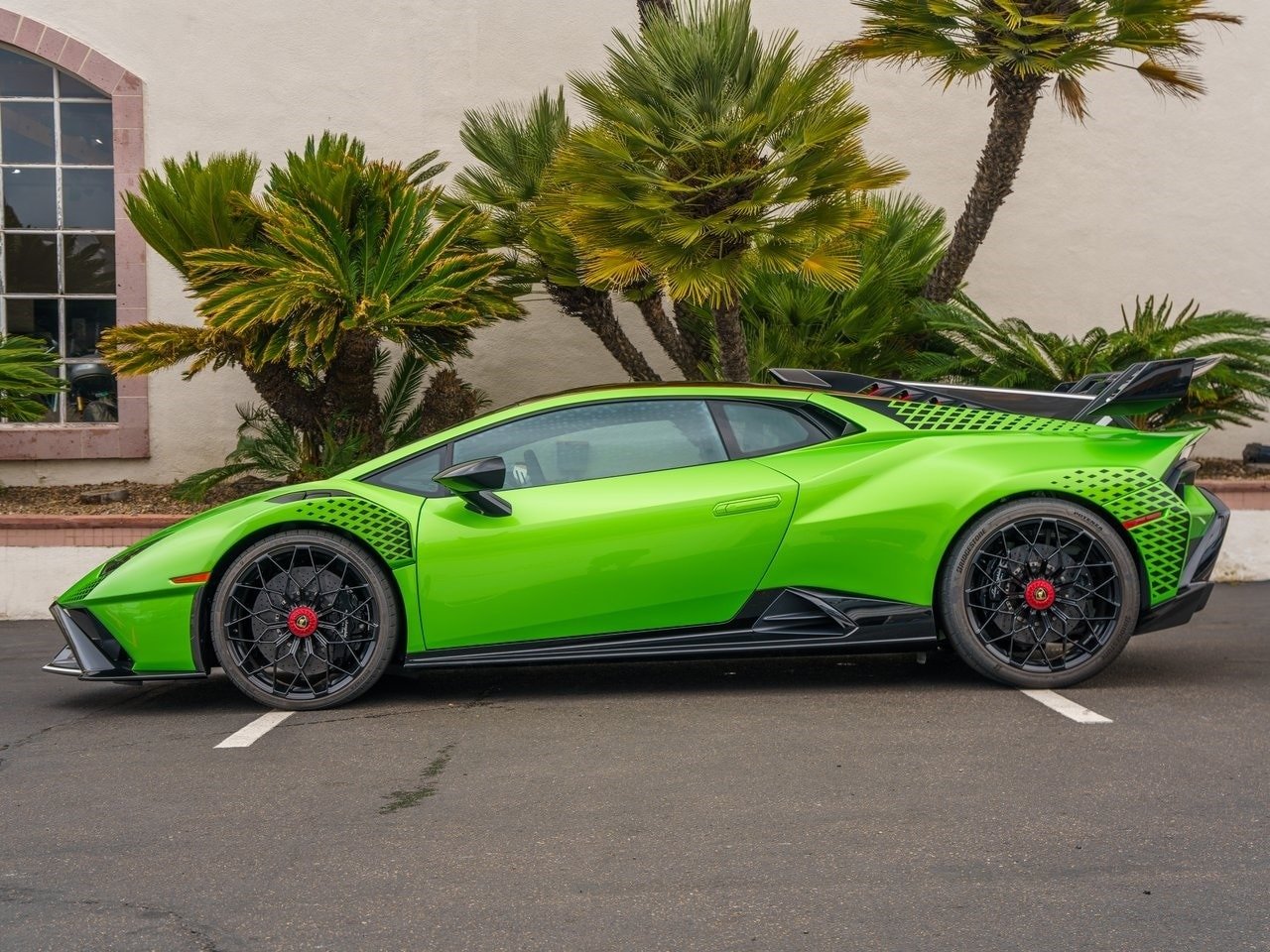 Buy 2022 Lamborghini Huracan STO Coupe (4)