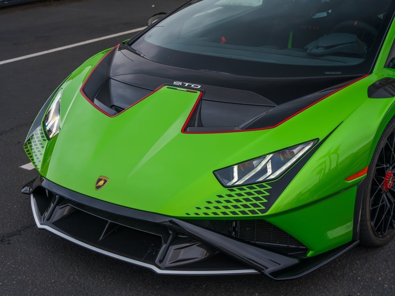 Buy 2022 Lamborghini Huracan STO Coupe (7)