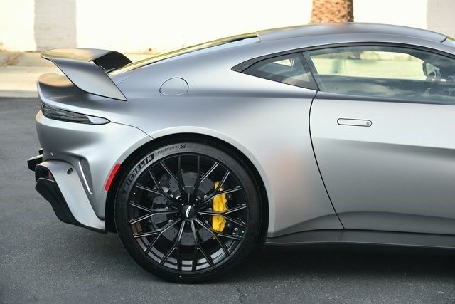 Buy 2023 Aston Martin Vantage V12 Coupe (26)