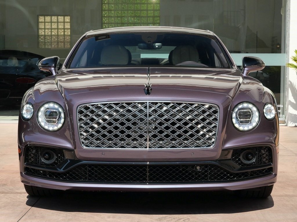 Buy 2023 Bentley Flying Spur Mulliner V8 (33)