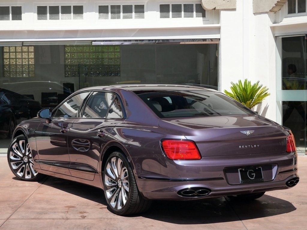 Buy 2023 Bentley Flying Spur Mulliner V8 (37)