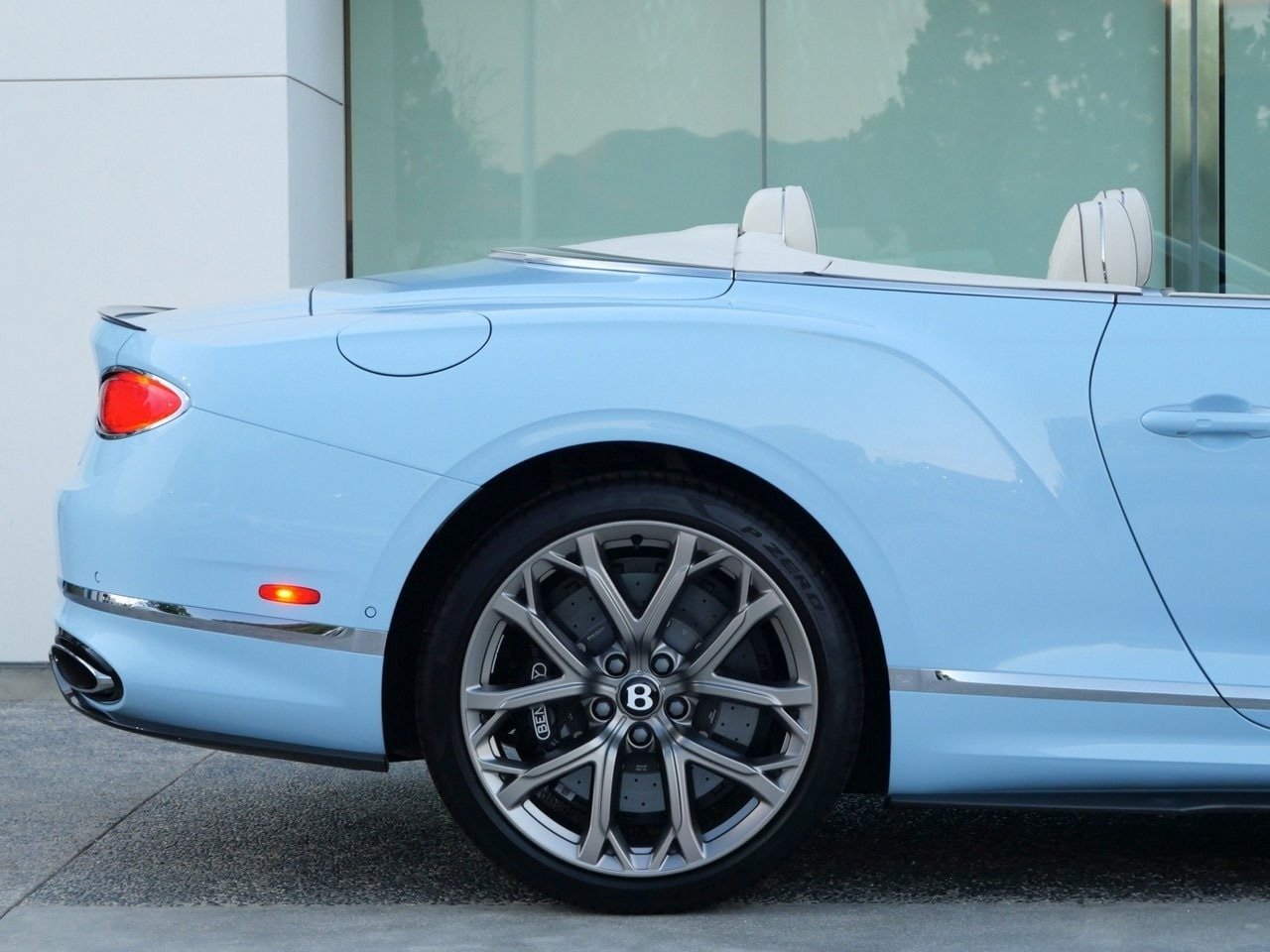 Buy 2023 Bentley GTC Speed Cabriolet (21)