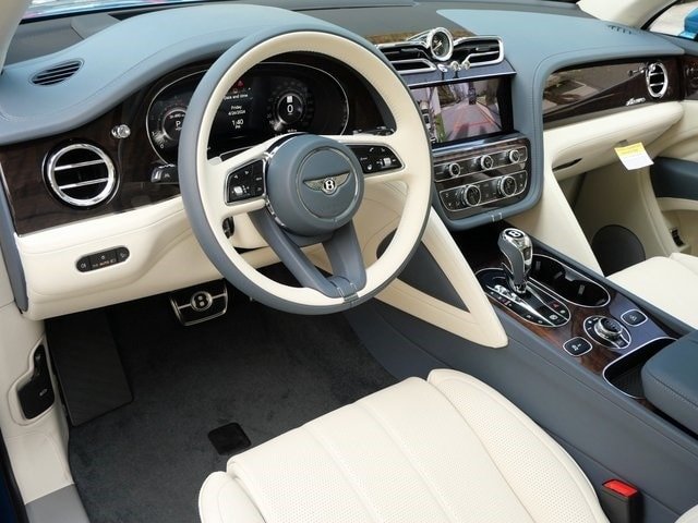 Buy 2024 Bentley Bentayga Azure Online (25)
