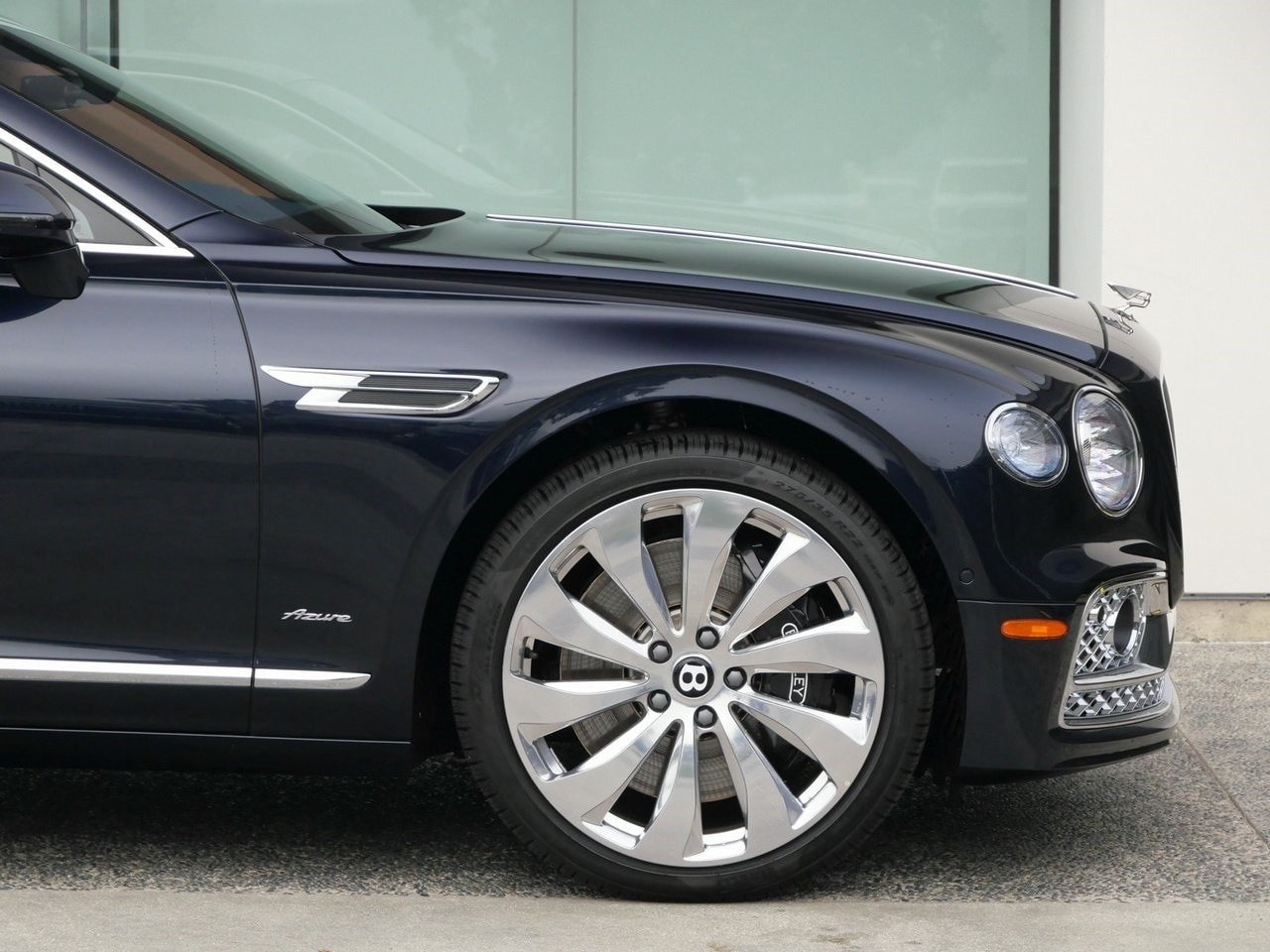 Buy 2024 Bentley Flying Spur Azure Sedan (23)