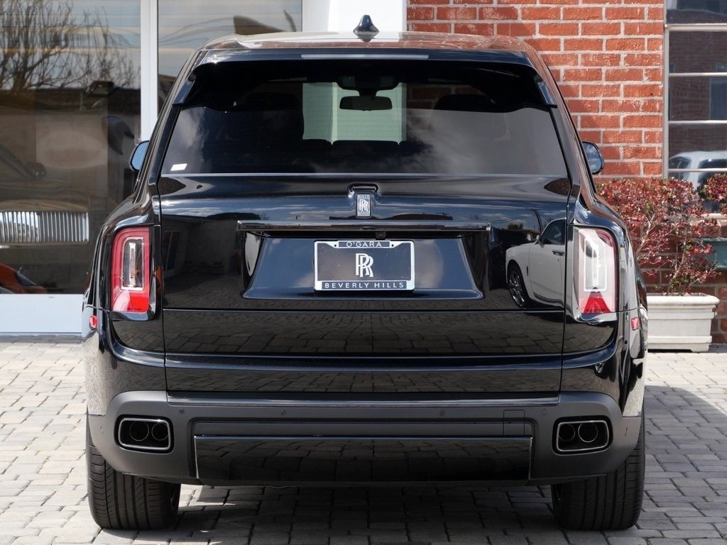 Buy 2024 Rolls-Royce Black Badge Cullinan (26)