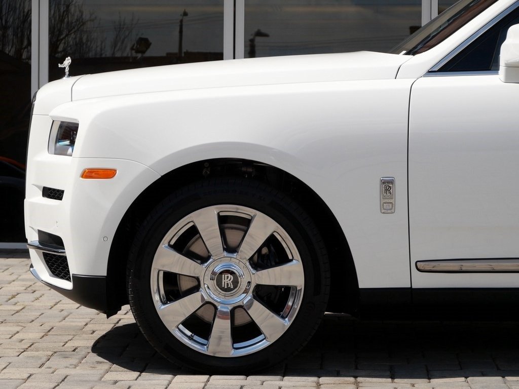 Buy 2024 Rolls-Royce Cullinan (24)