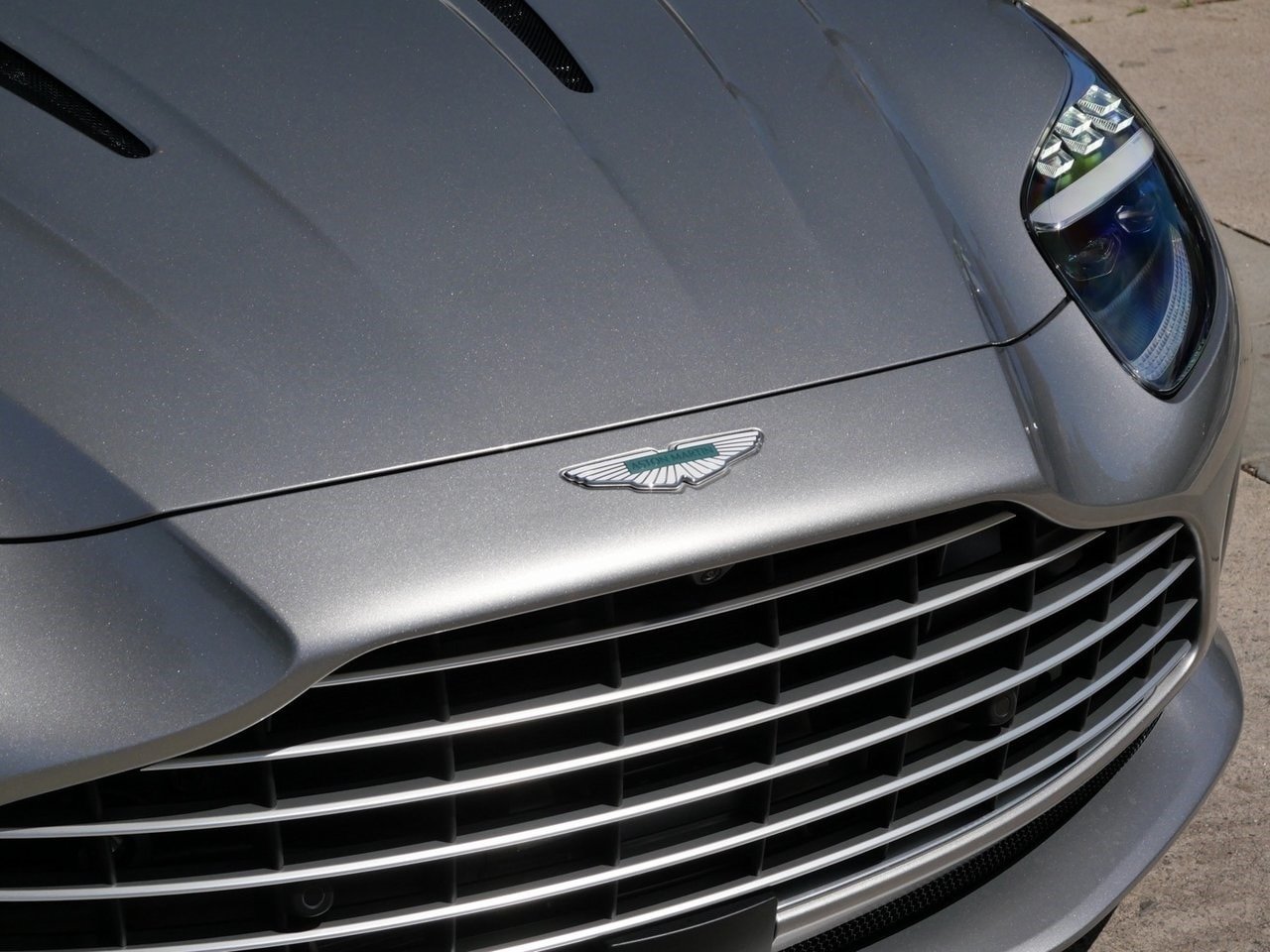 Buy New 2024 Aston Martin DB12 For Sale (25)