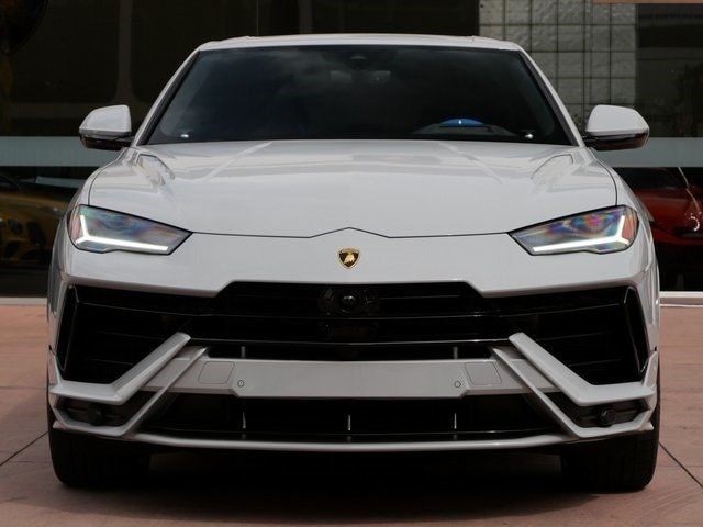 Buy Used 2023 Lamborghini Urus S (23)